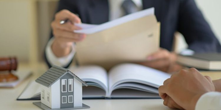 وکیل ملکی کیست