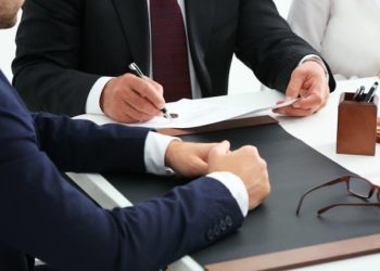 وکیل هنری و هنرمندان