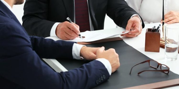 وکیل هنری و هنرمندان