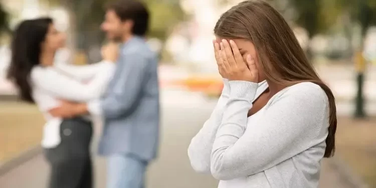 حکم بوسیدن زن شوهر دار چیست